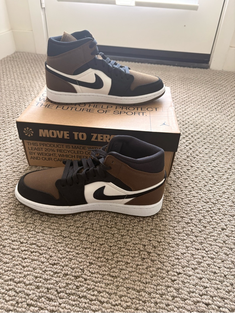 NIB Nike Air Jordan 1 Mid - Olive/Brown Black/White Sneakers